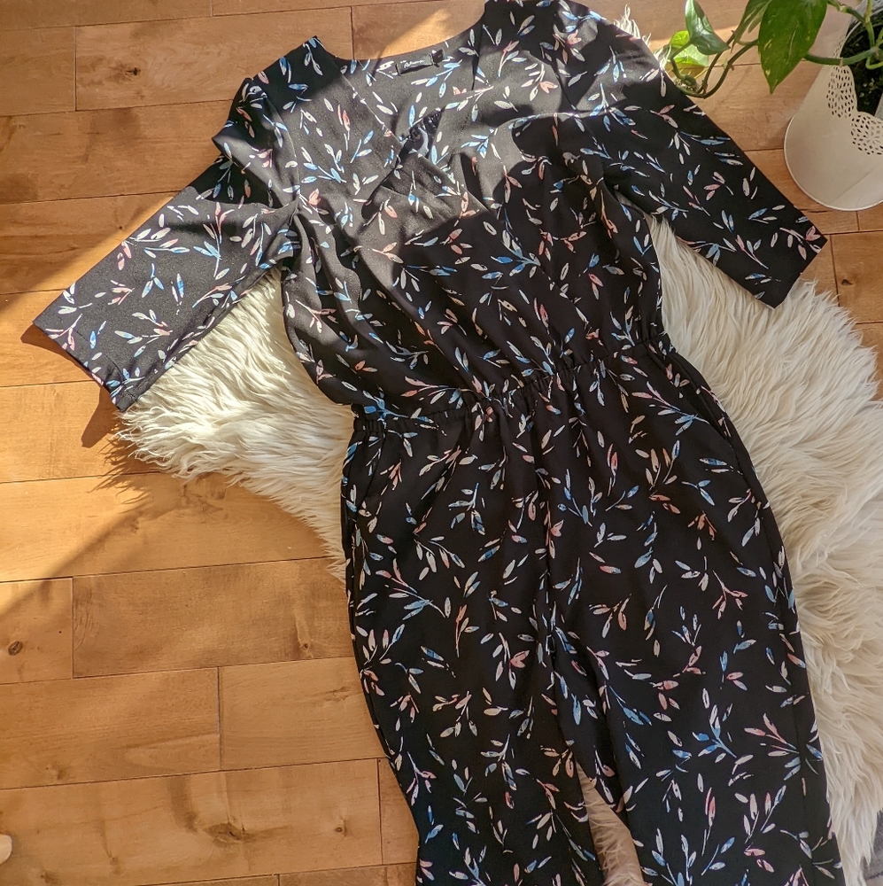 REITMANS - Floral Print Jump Suit - Picture 10 of 12